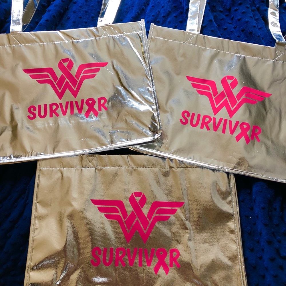 Metallic tote Wonder Woman/Breast cancer survivor
